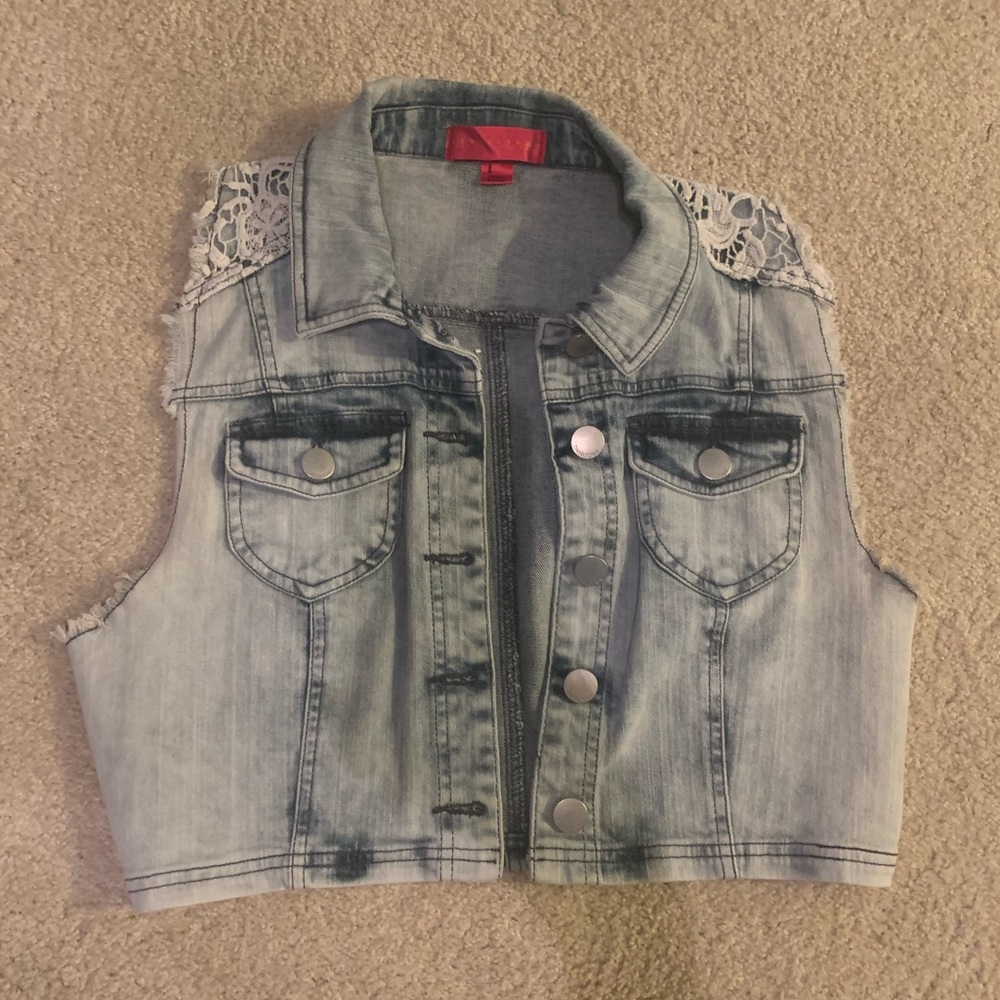 Jean Vest